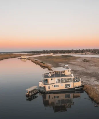 w0jn1dm1_aerial_chobe_princess_chobe_np_botswana-scaled-345×414-f50_50
